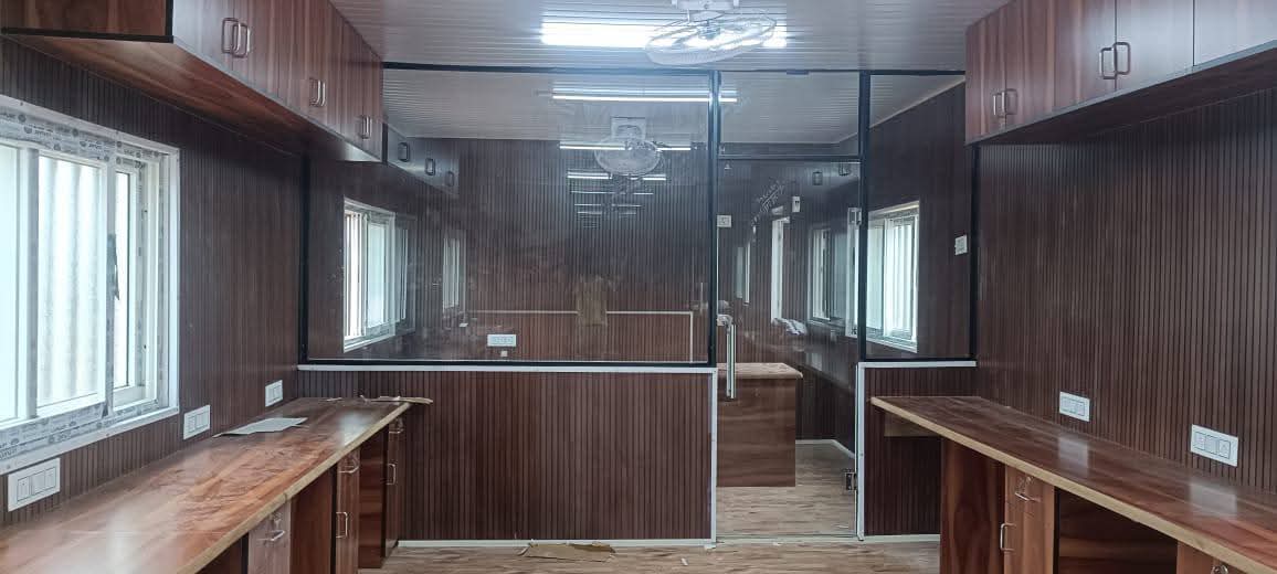 Meeting room container